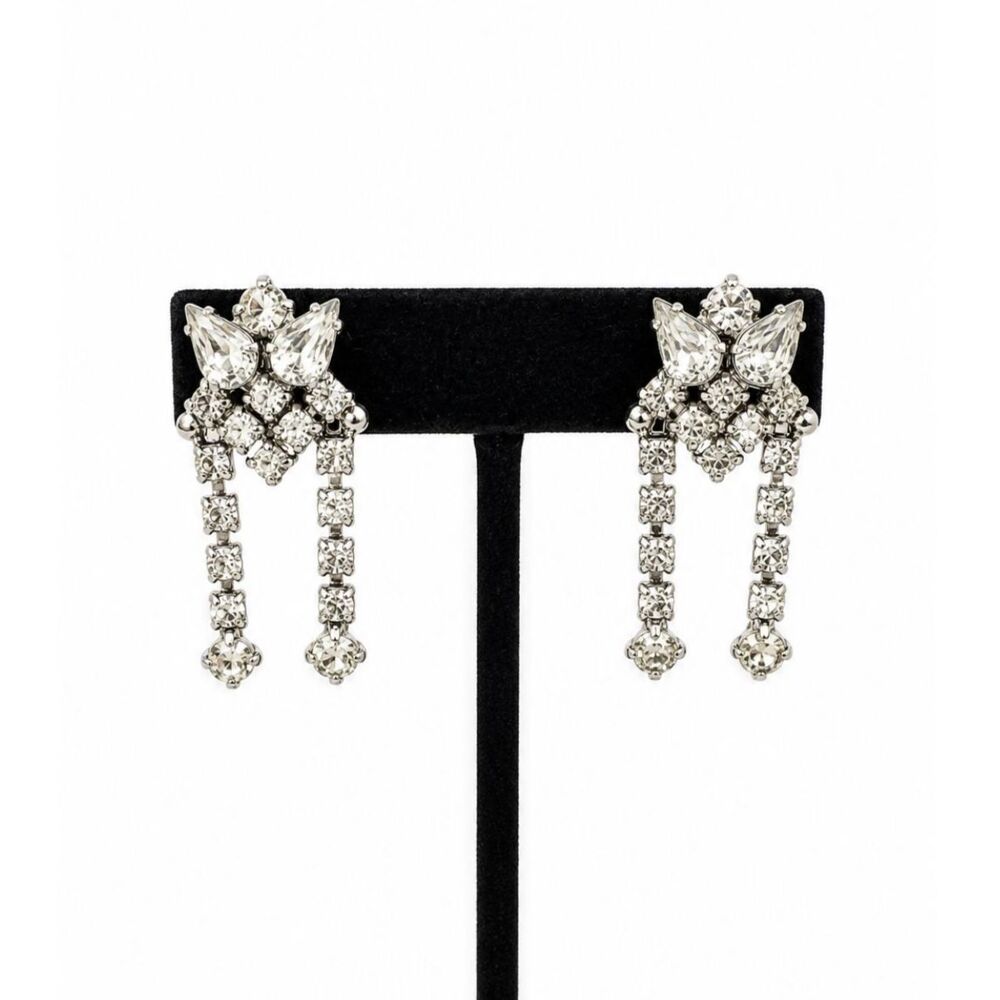 VINTAGE RHINESTONE EARRINGS Clear Silver Tone Chandelier Screw Back Dangle Gatsb